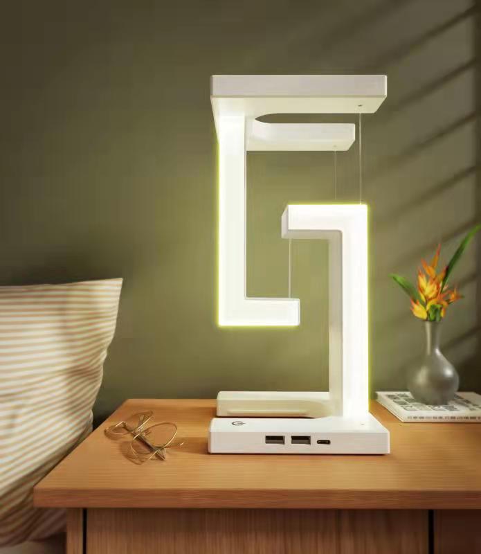 AirCharge Table Lamp